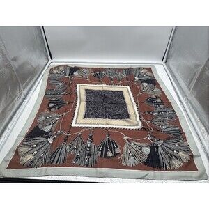 NATIONAL TRUST / BECKFORD SILK. SMART AND CHIC TASSLES DESIGN VINTAGE SILK SCARF